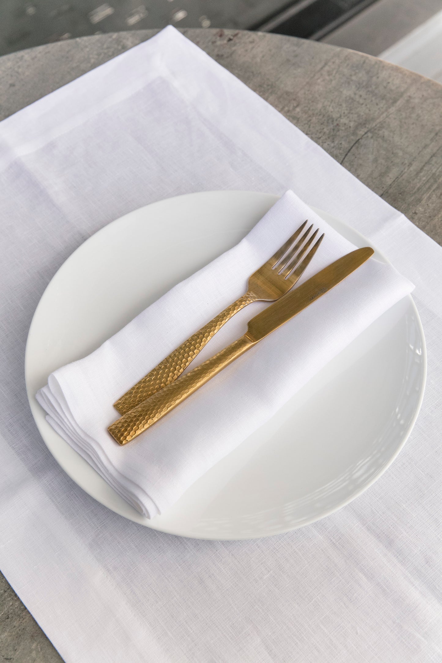 JUEGO DE MANTELES INDIVIDUALES LINO BLANCO LISO (4 INDIVIDUALES)