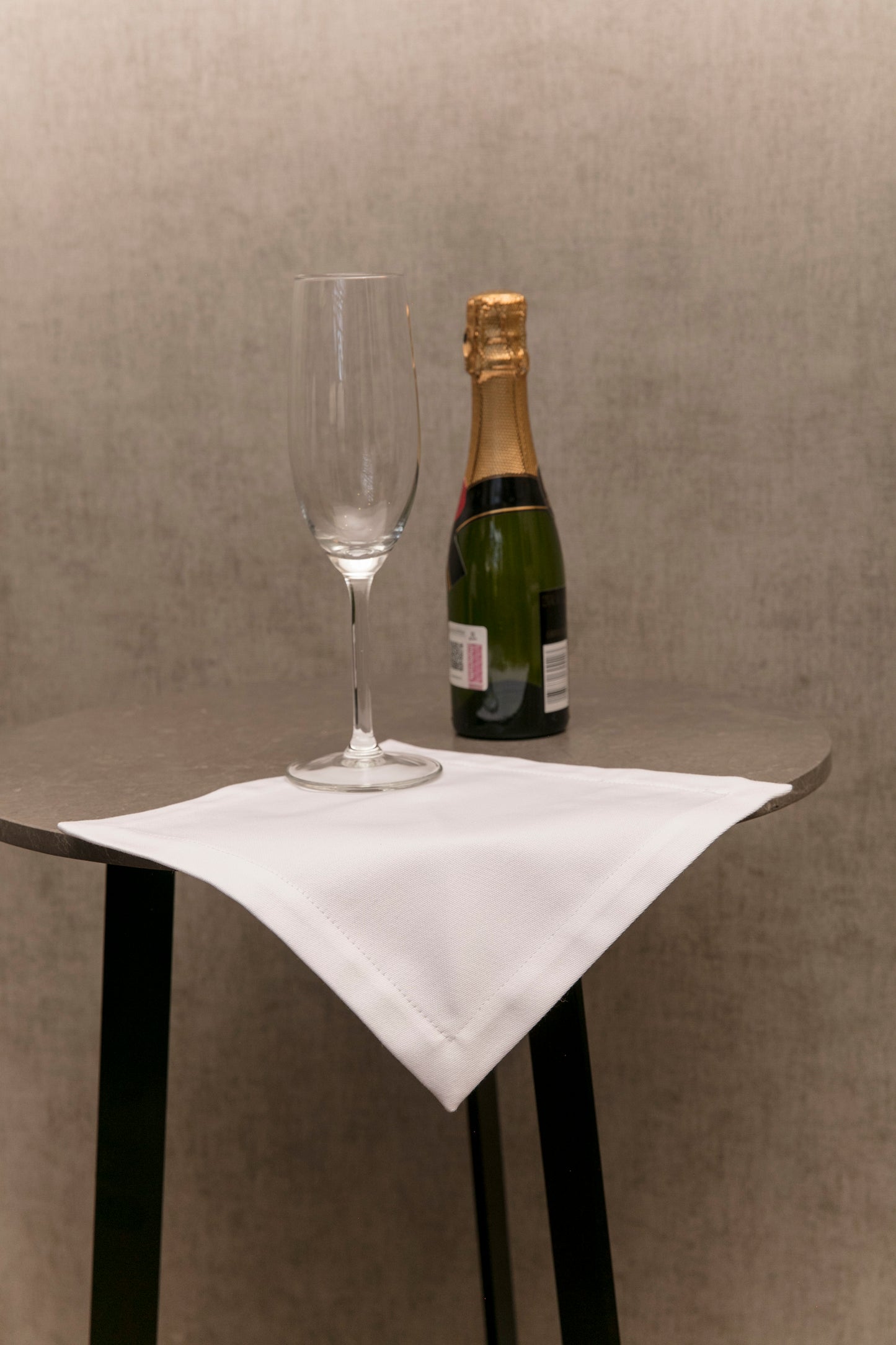 JUEGO DE SERVILLETAS CÓCTEL, BLANCO LISO (4 SERVILLETAS)